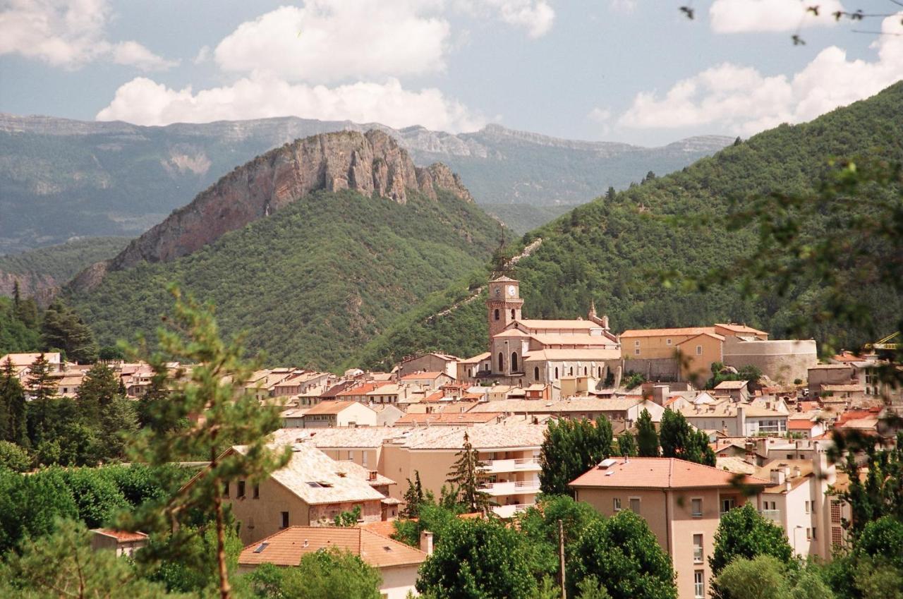 Hotel Le Richelme Digne-les-Bains Exterior photo